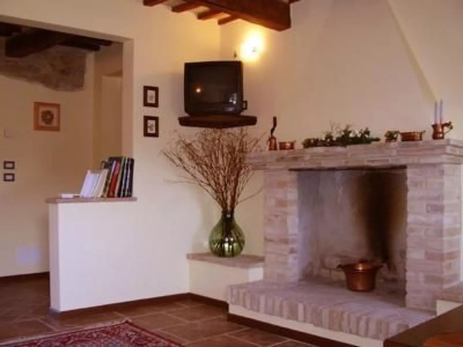 'Granatapfel' mit Schwimmbad-Binnen