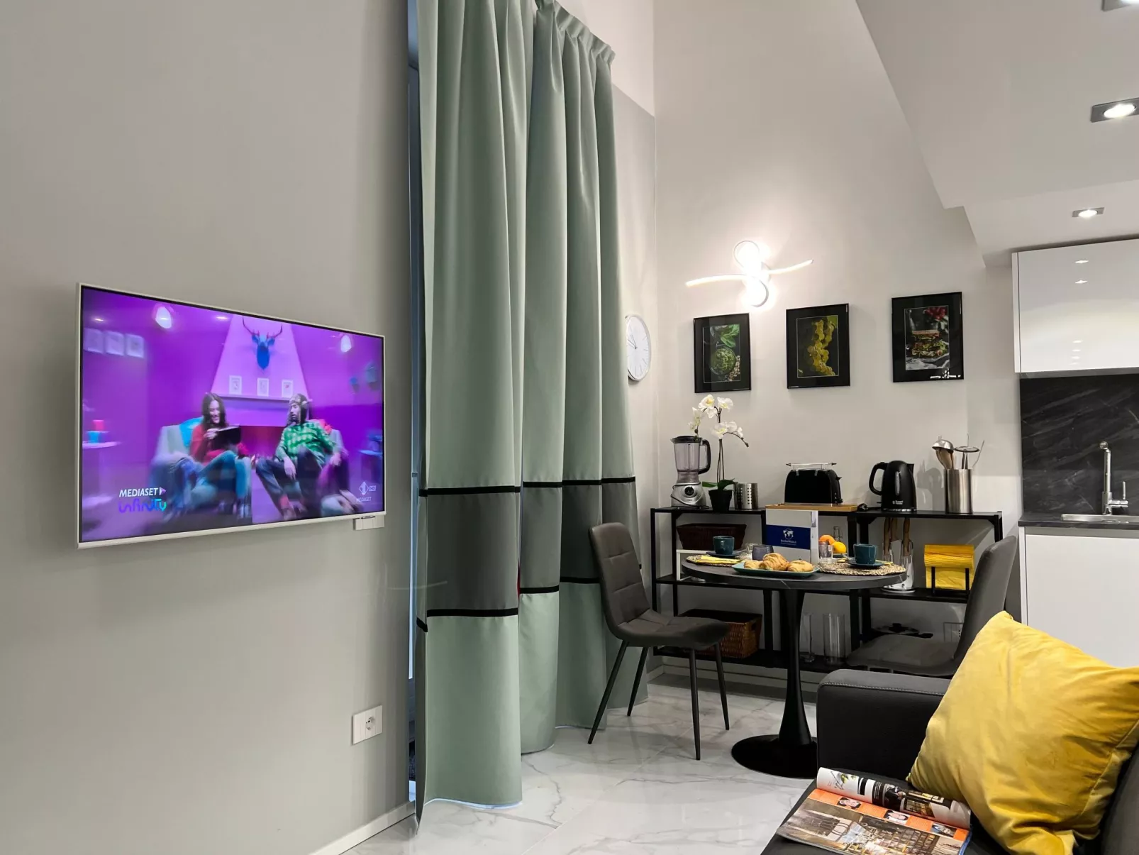 San Martino' Studio mit Terrasse