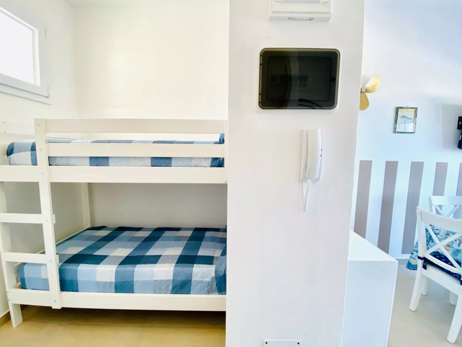 Modernes renoviertes Studio-Apartment mit Meerblick