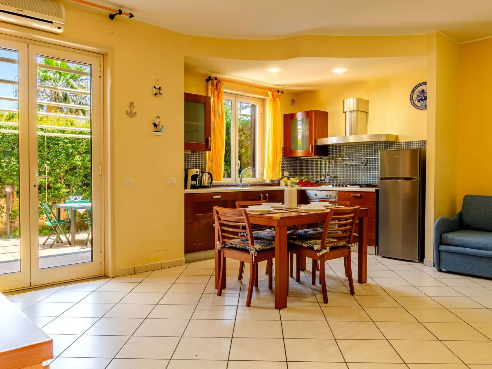 Wohnung am Meer "La Sera di Giò