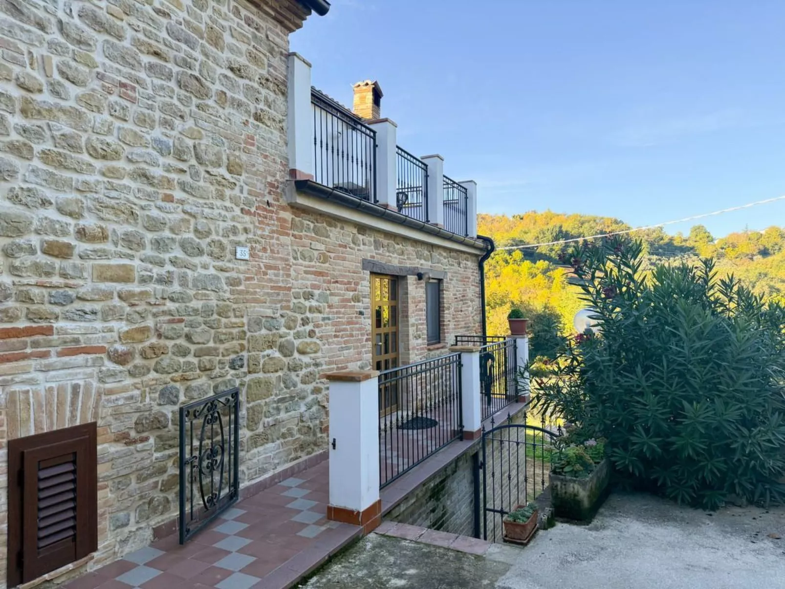 Ferienvilla mit privatem Pool und Whirlpool