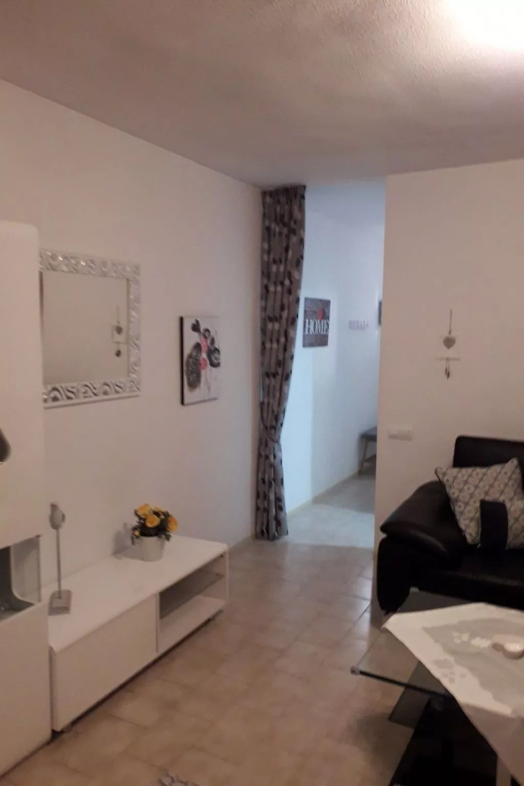 Esmeralda-Image-tags.info