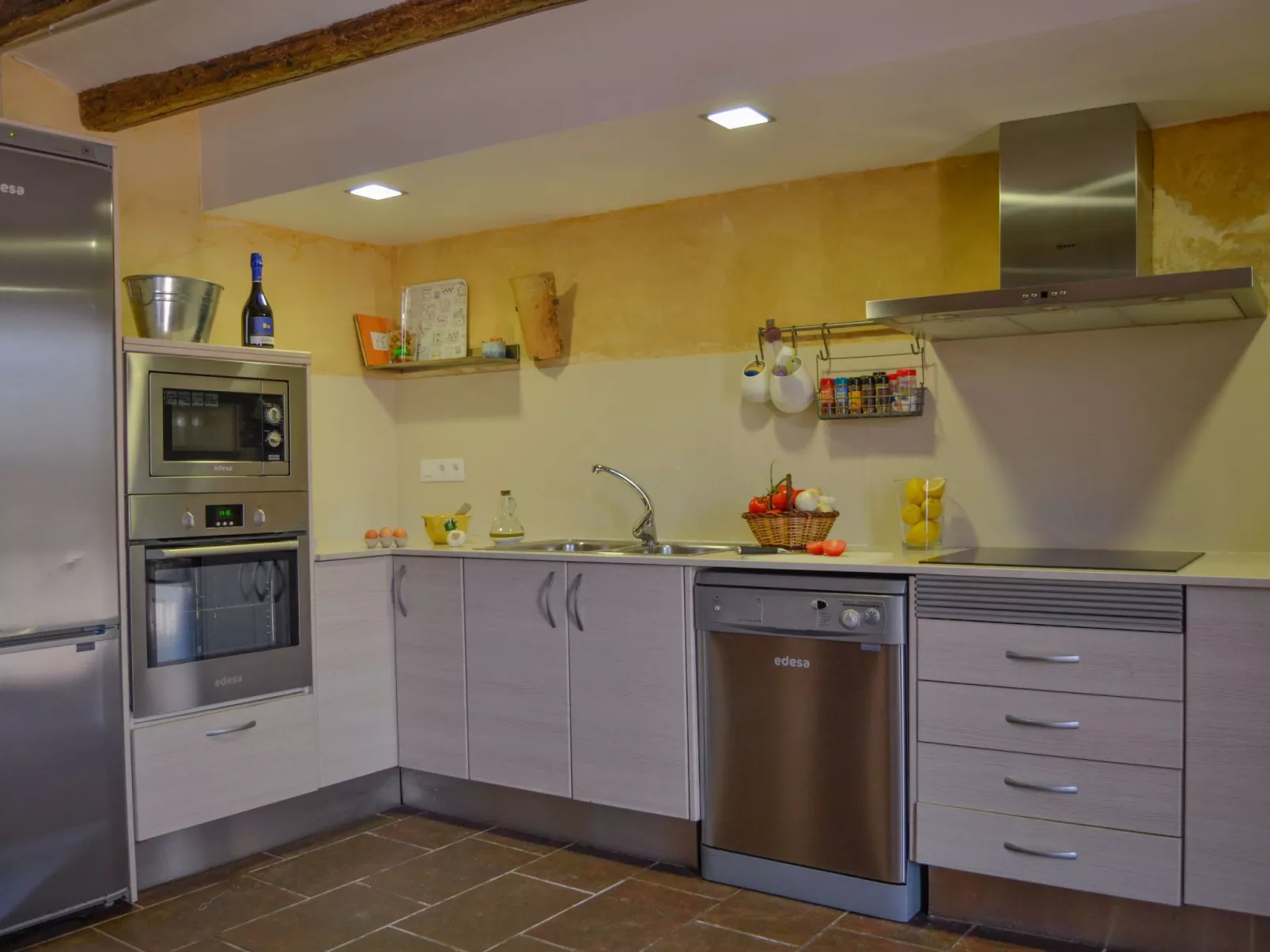 Els Cups, casa rural-Binnen