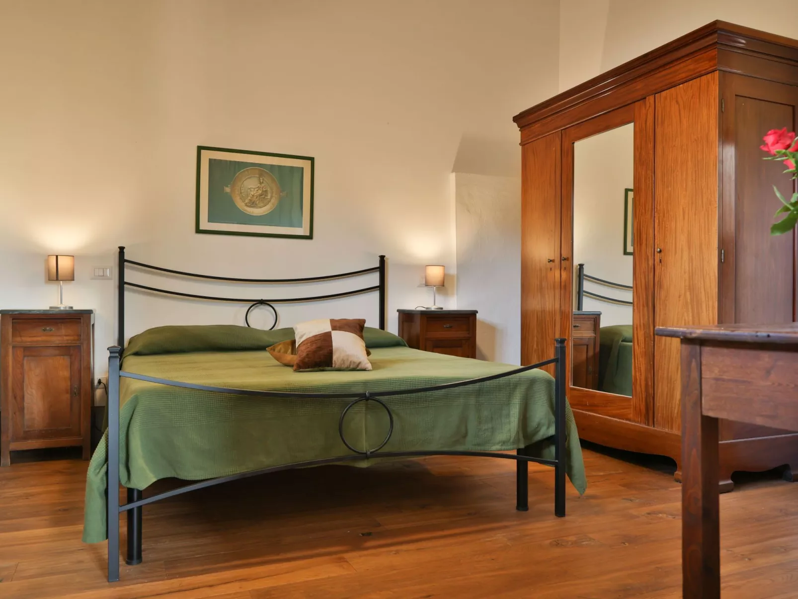 Große Wohnung mit 3 Schlafzimmern und 4 Bädern-Image-tags.info