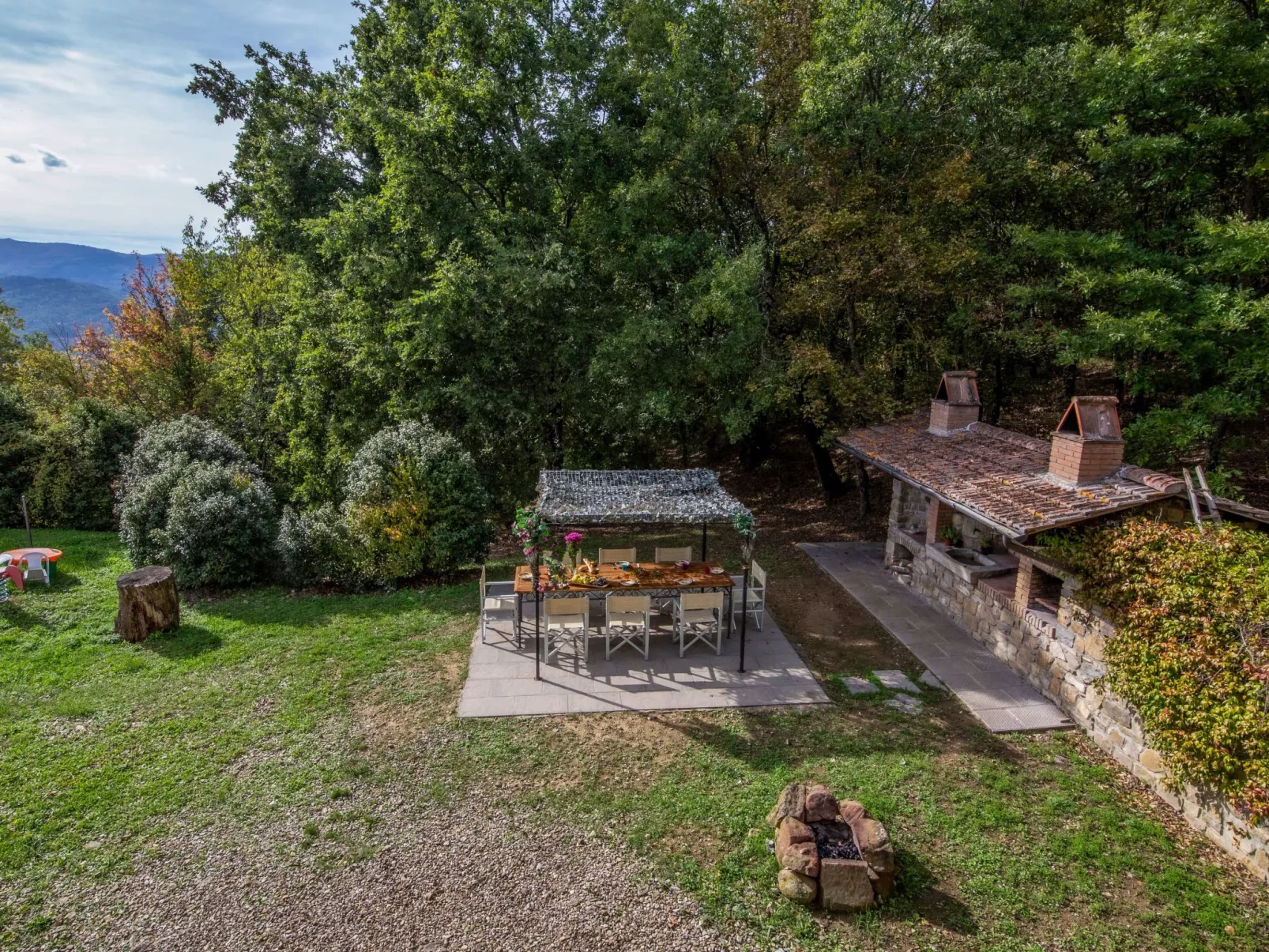 Villa Pruneto mit Pool in den Hügeln der Toskana