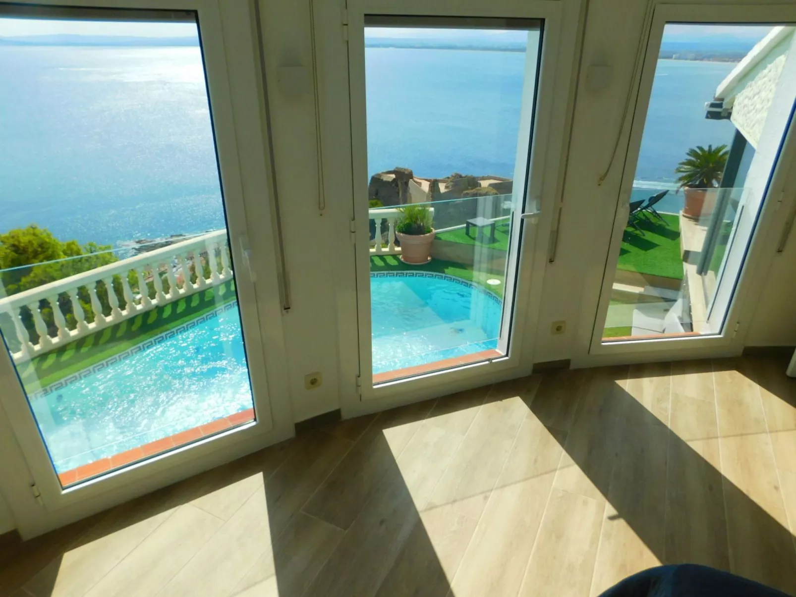 Mit einzigartigem Meerblick - Image-tags.info