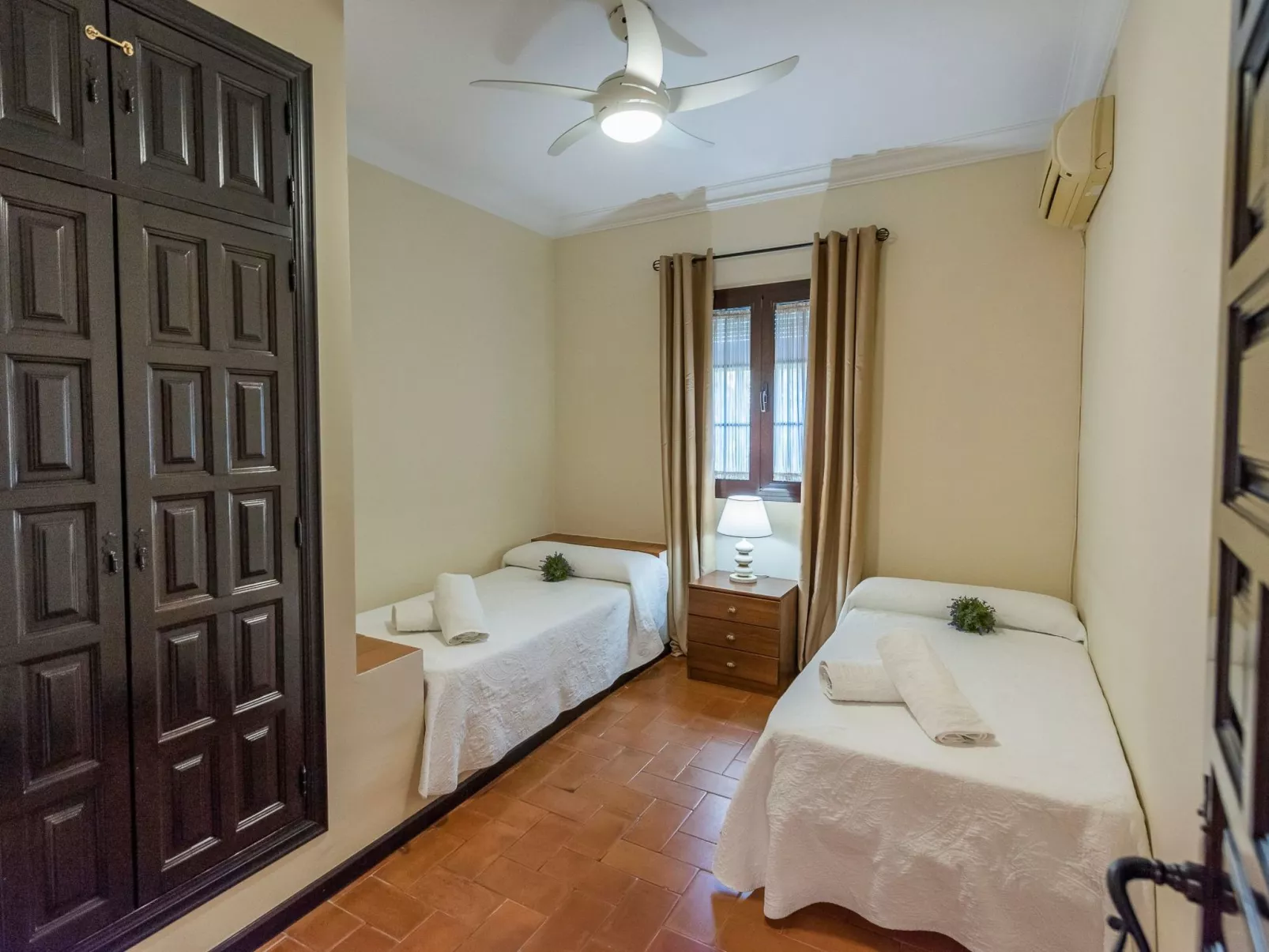 Landhaus La Teja-Image-tags.info