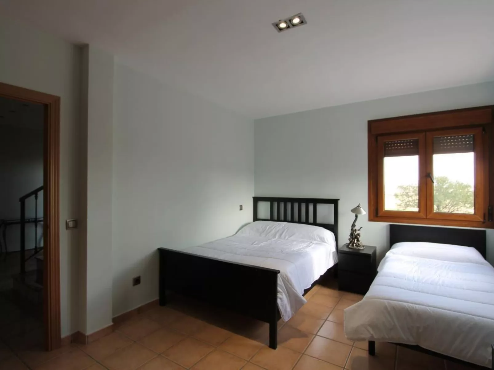 In Seseña mit großem Garten-Binnen