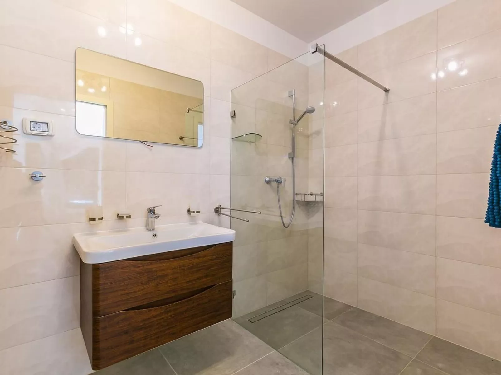 Für 4 Personen ca. 80m, in Medulin-Binnen