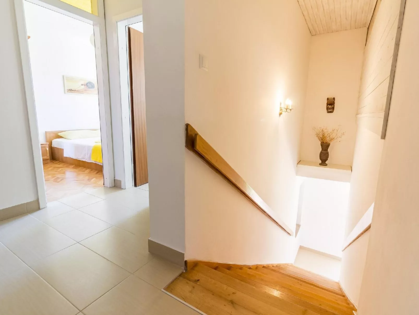 Villa mit Garten, Grill und Terrasse