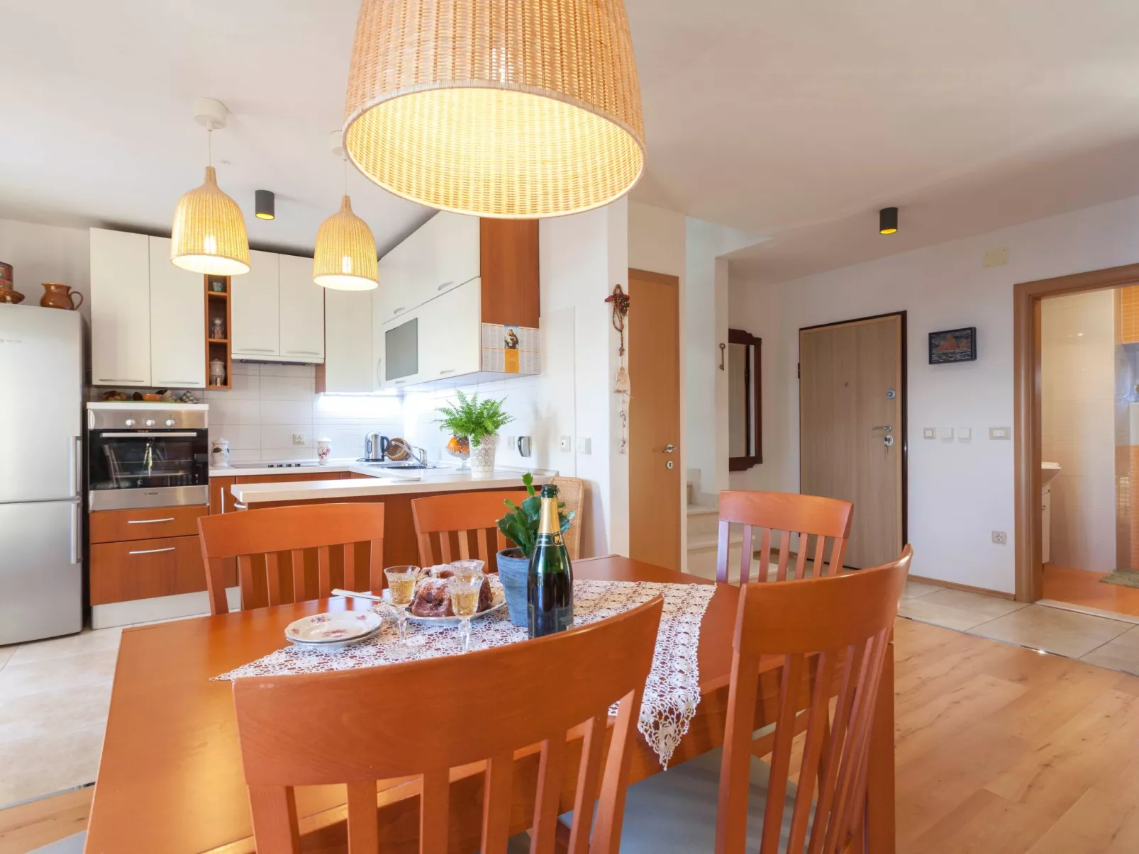 Wohnung "Slavija" mit Whirlpool-Binnen