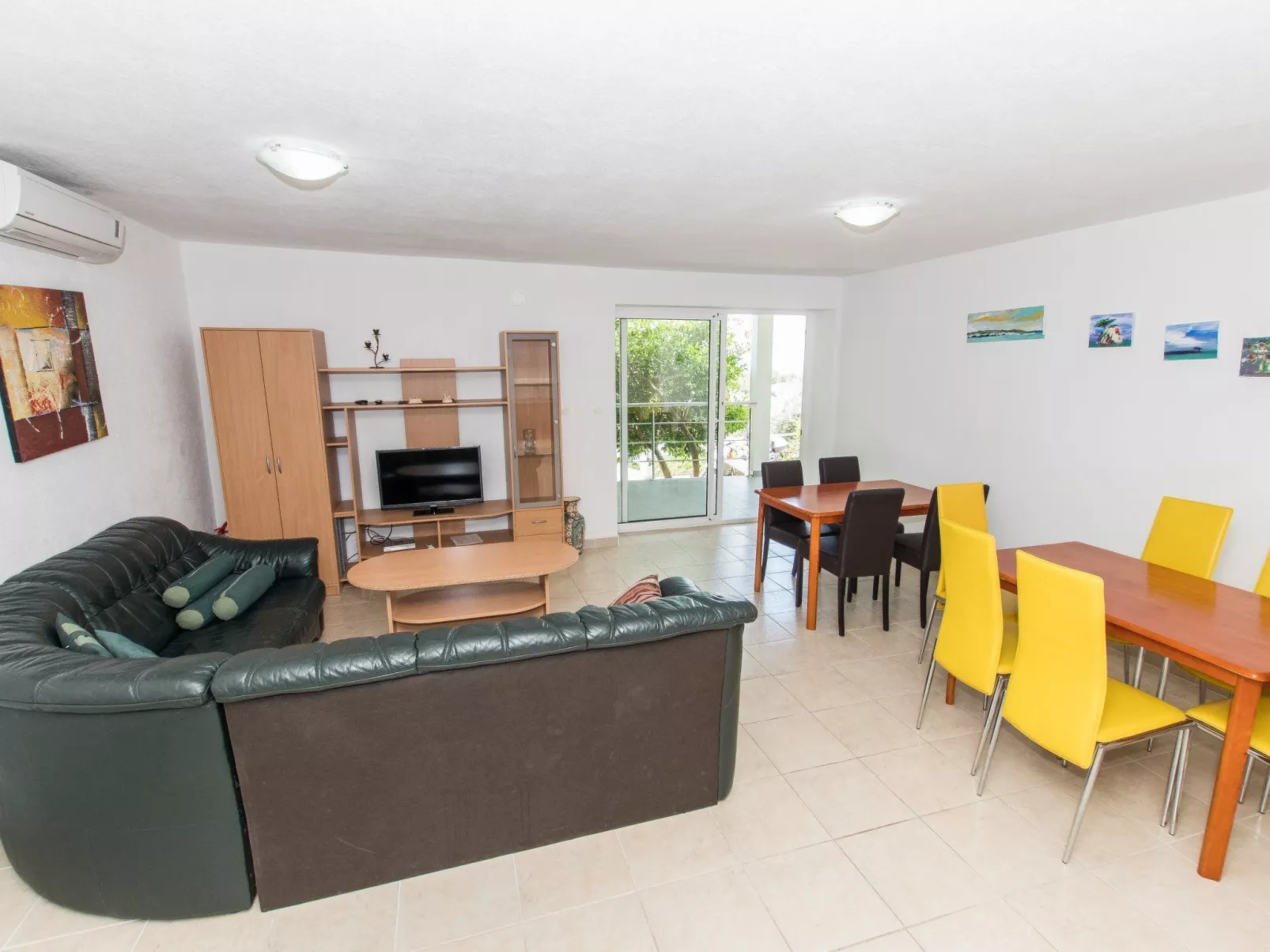 Ozzi mit privatem Pool-Binnen