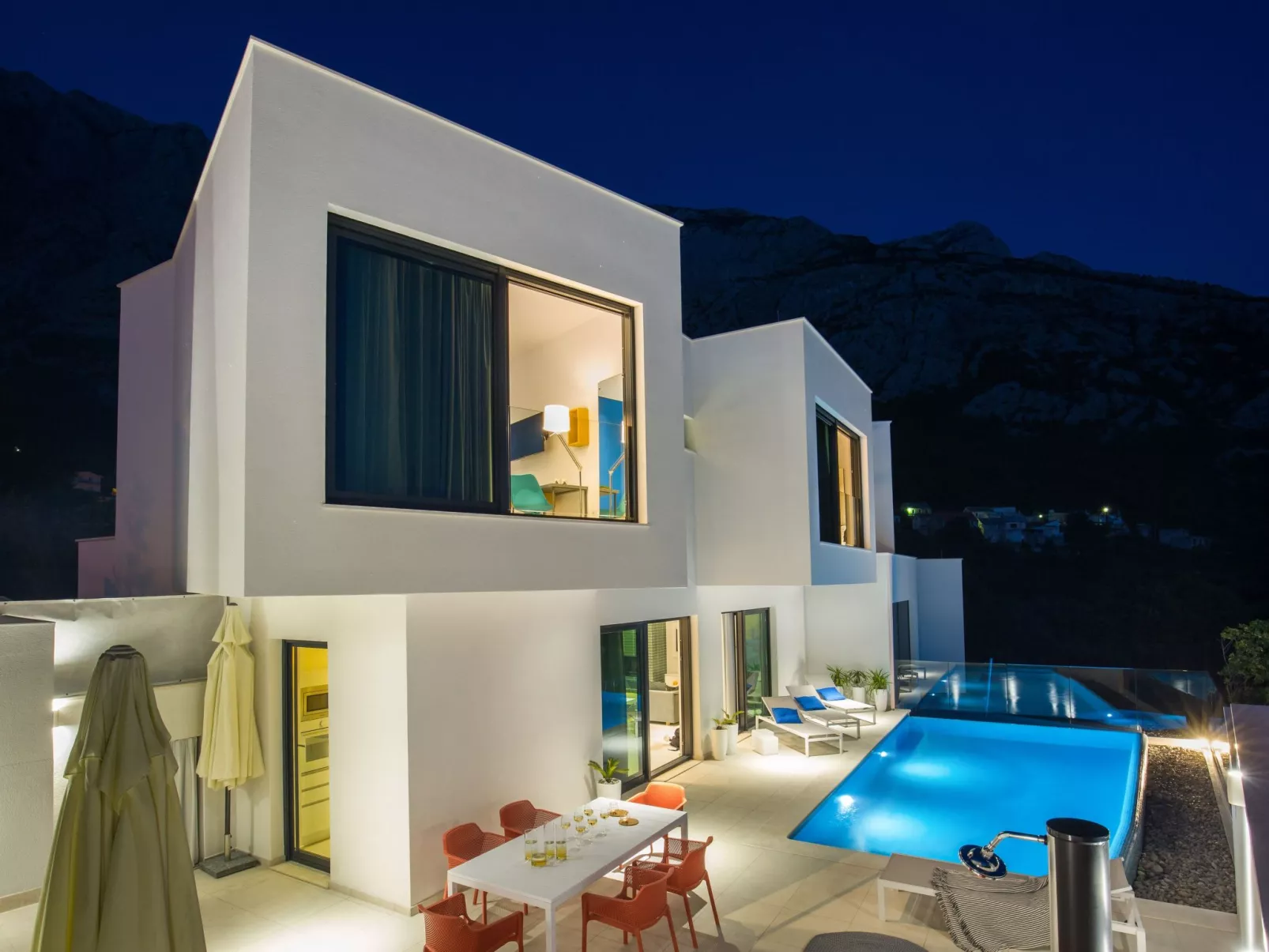 Schöne Villa Zvizdan mit Infinity-Pool-Image-tags.info