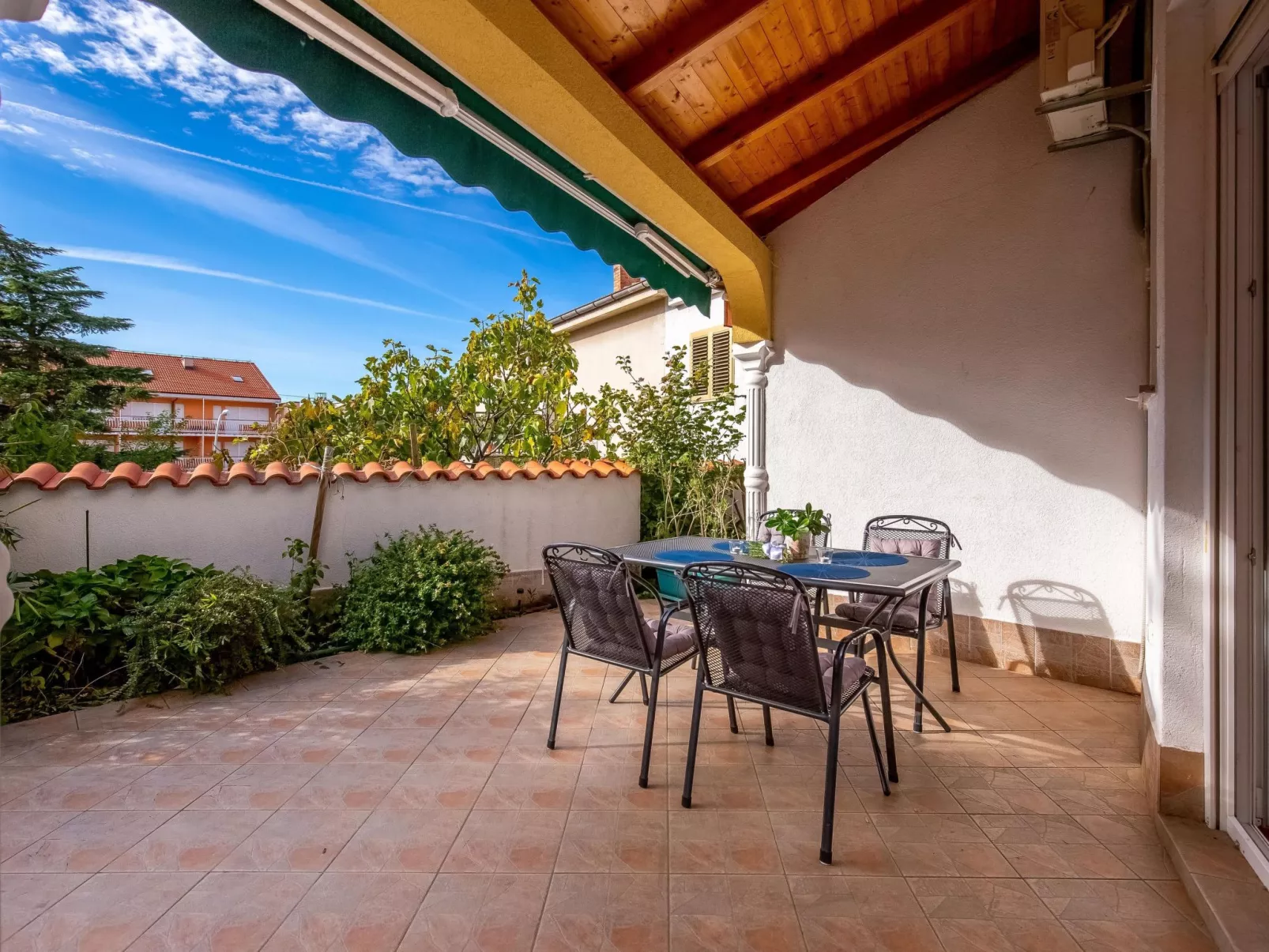 Wohnung für 6 Personen - Buiten