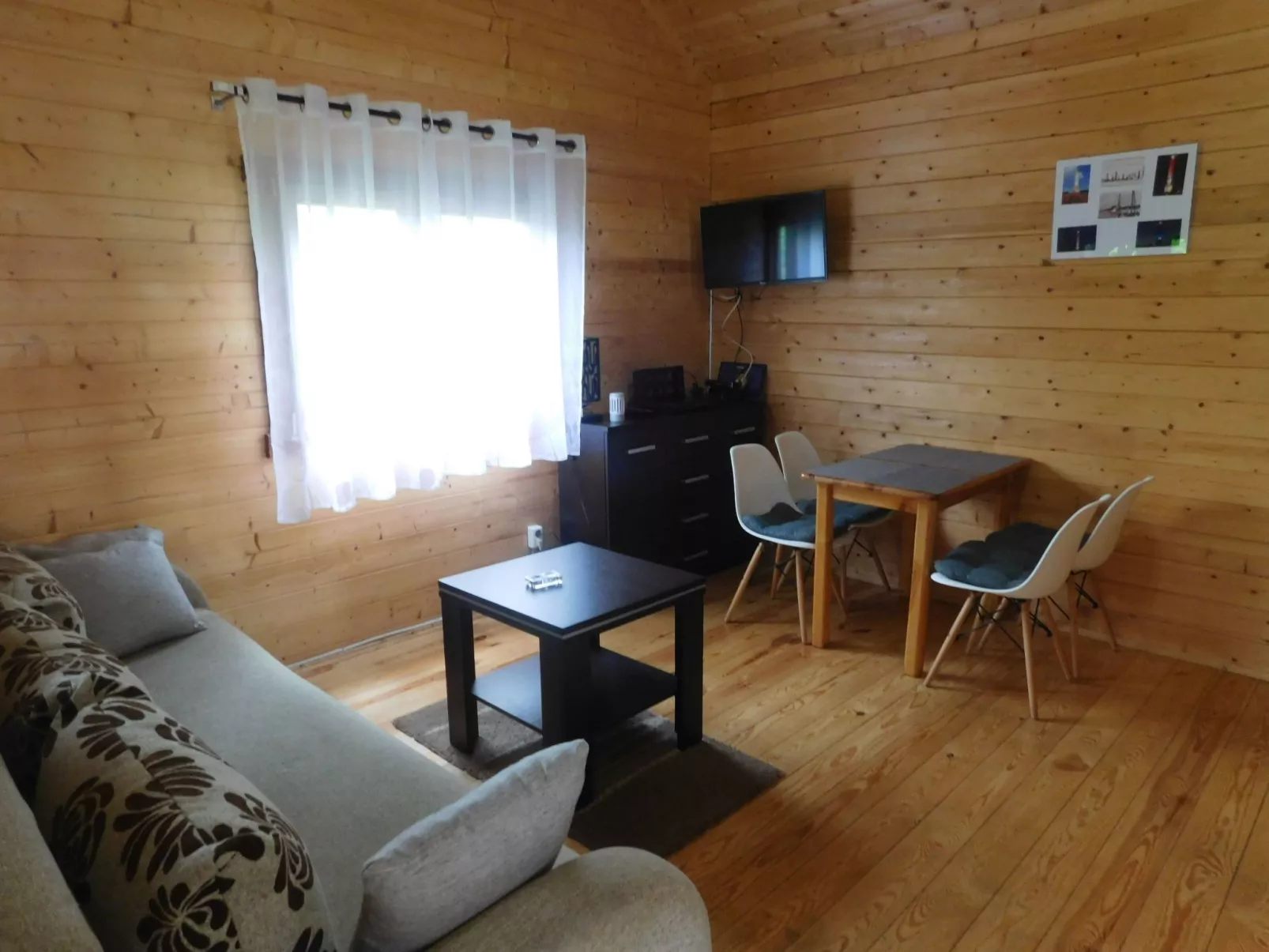 Haus in Karsibór mit Grill, Terrasse und Garten-Binnen