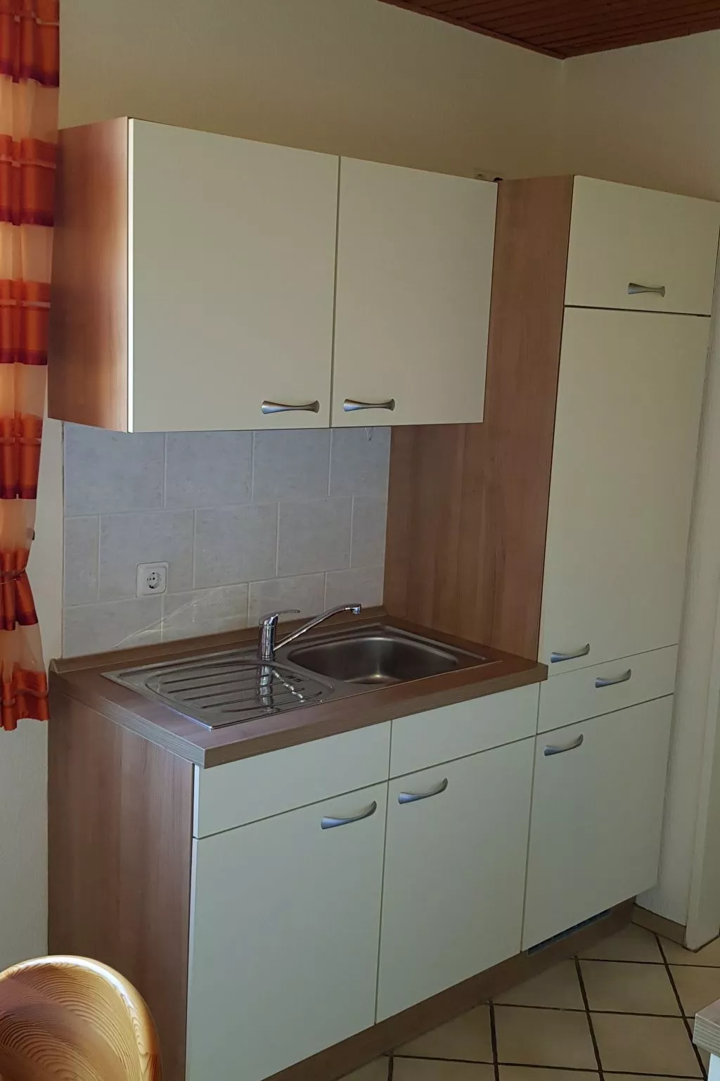 In der Nähe  vom Deich und Strand