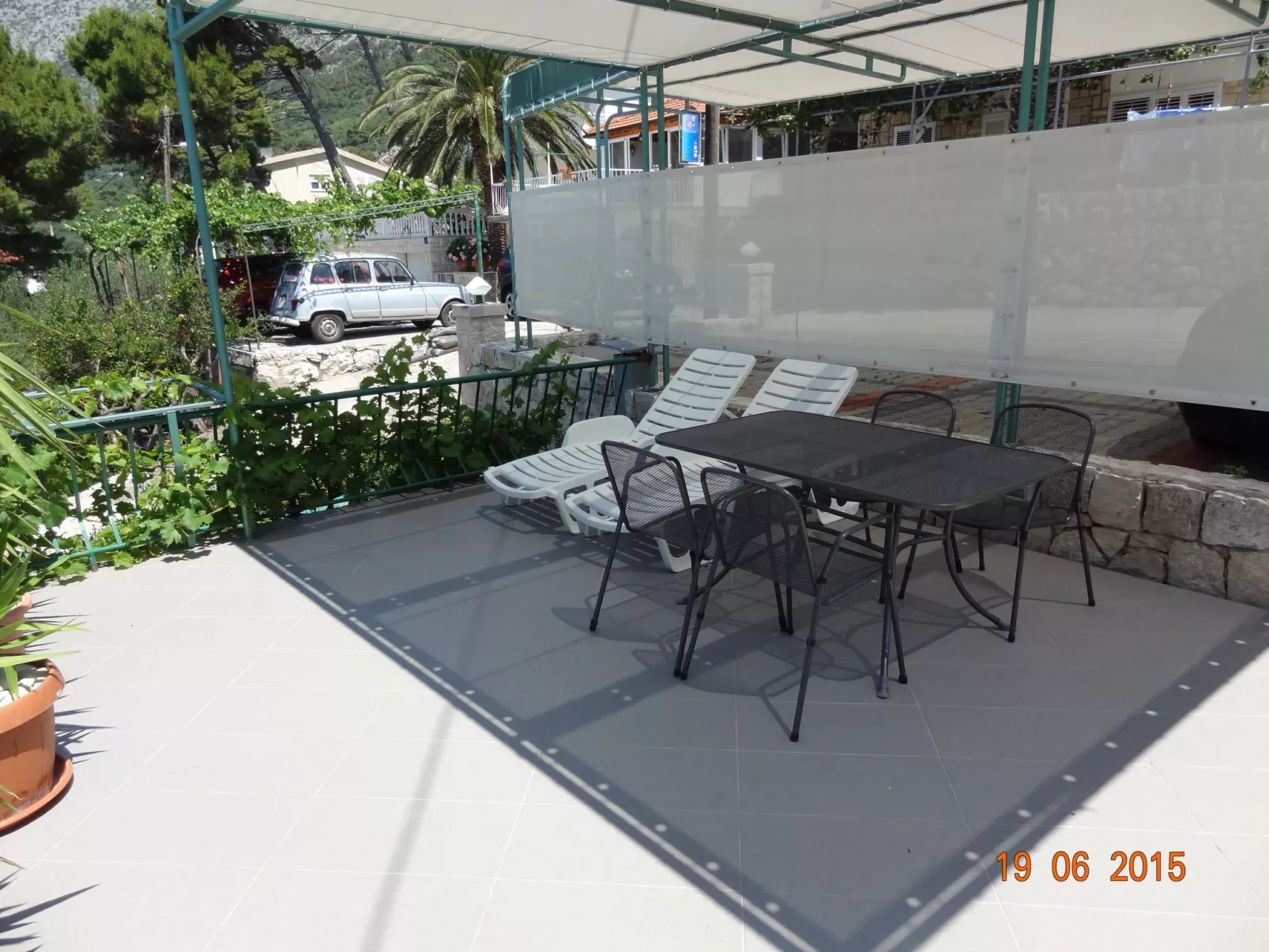 Komfortables Studio-Apartment mit Meerblick-Buiten