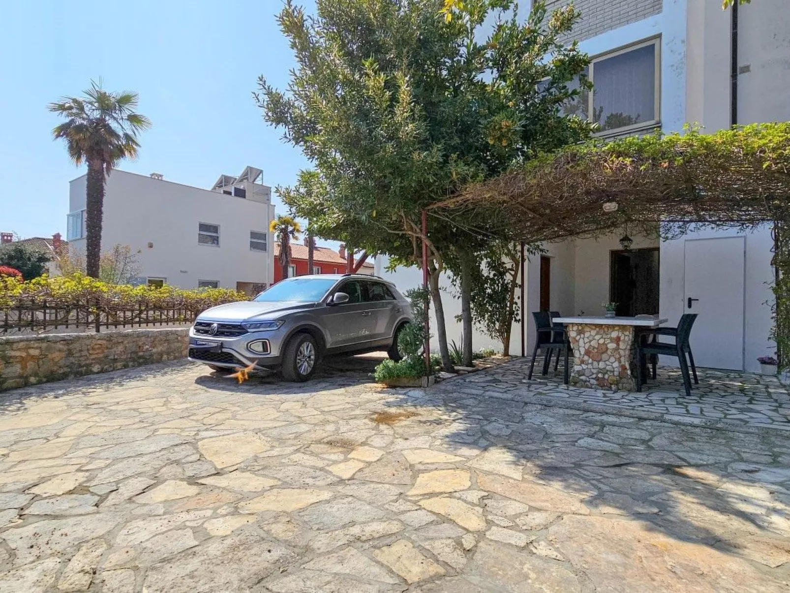 Wohnung 80m vom Meer mit Terrasse-Buiten