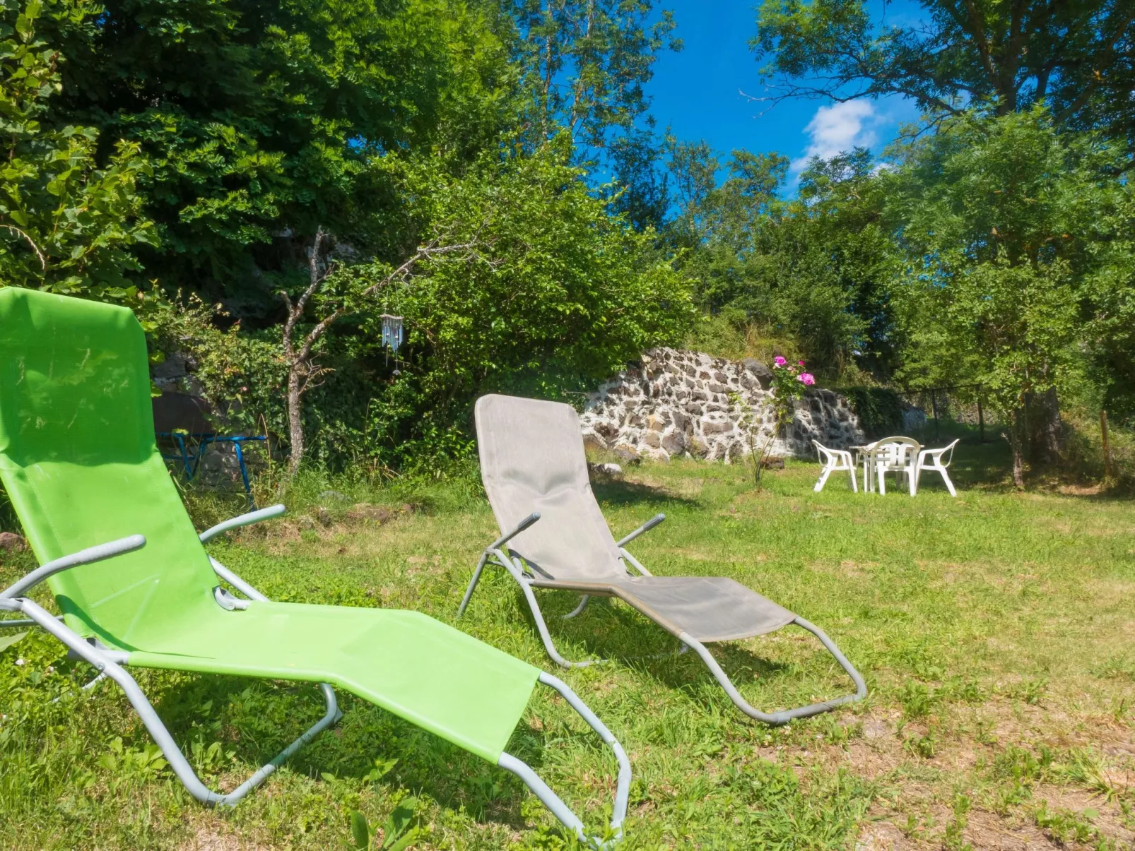 Gemütliches Steinhaus mit Garten-Buiten