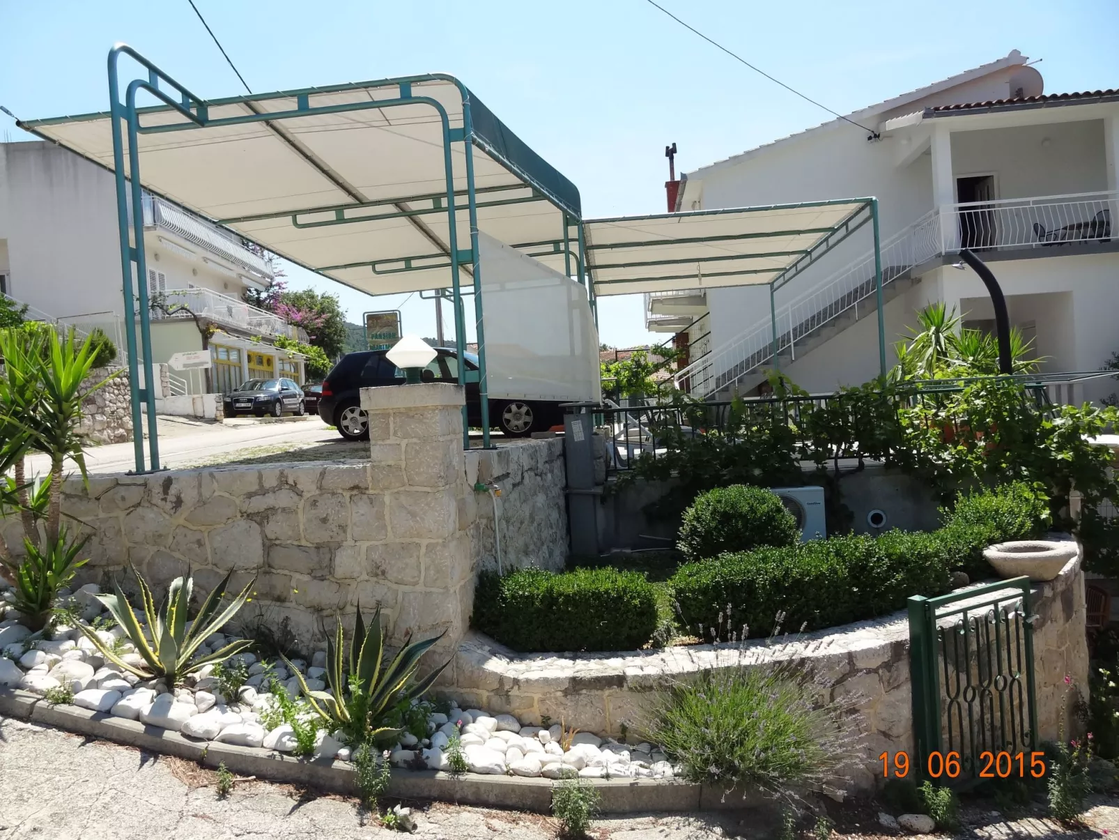 Ruhige Ferienwohnung mit Meerblick-Buiten