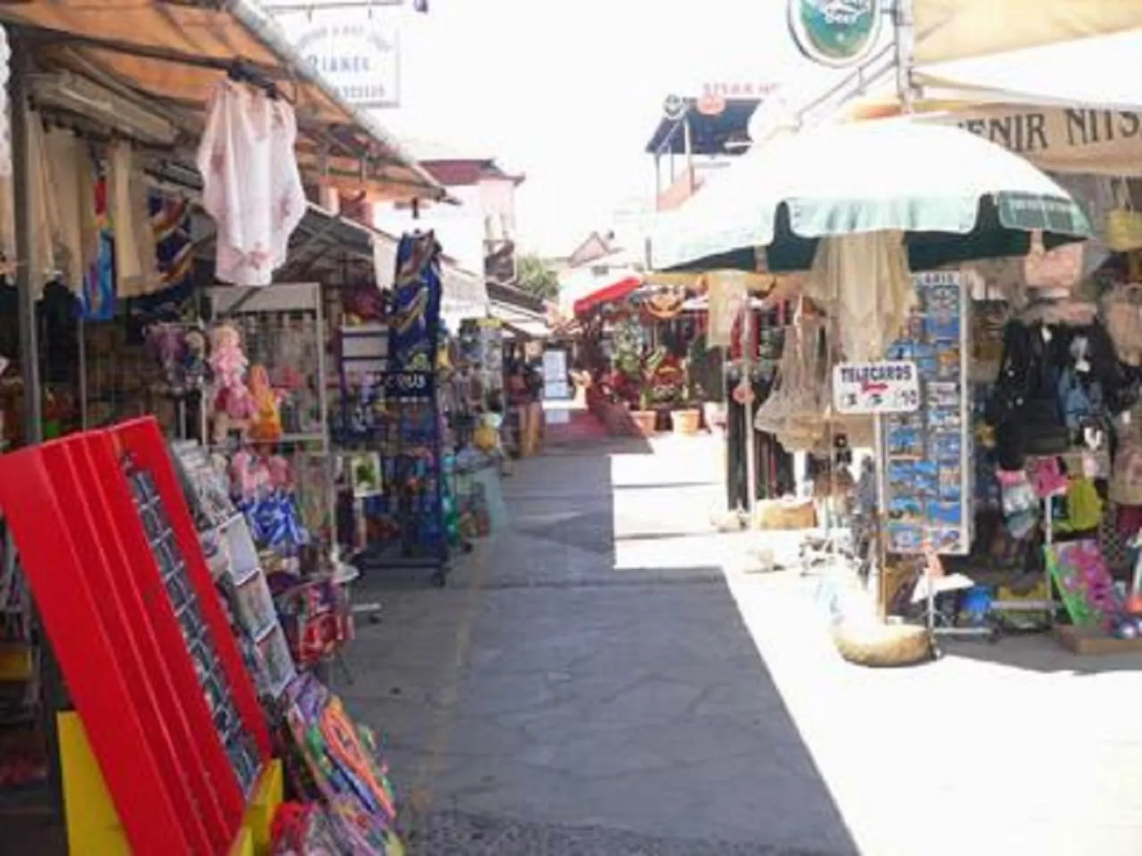 Schönes Ferienhaus mit Balkon in Polis Chrysochous-Buiten