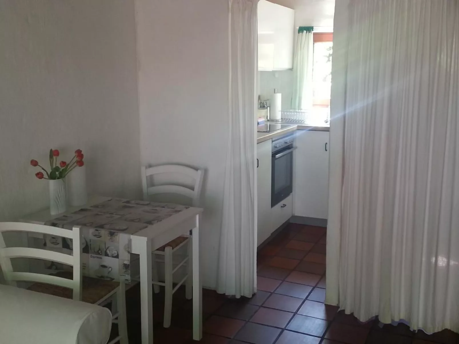 Große Ferienwohnung mit Garten, Grill und Terrasse