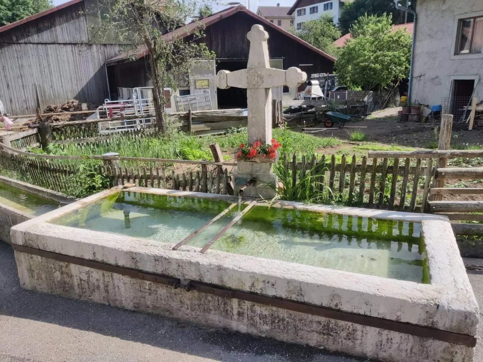 Ma Petite Fontaine-Buiten