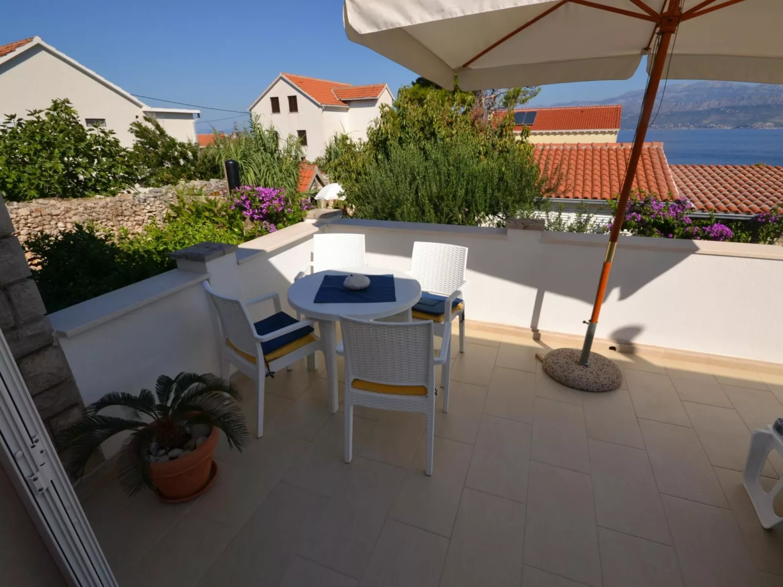 Rollstuhltauglich, Terrassen am Felsenstrand