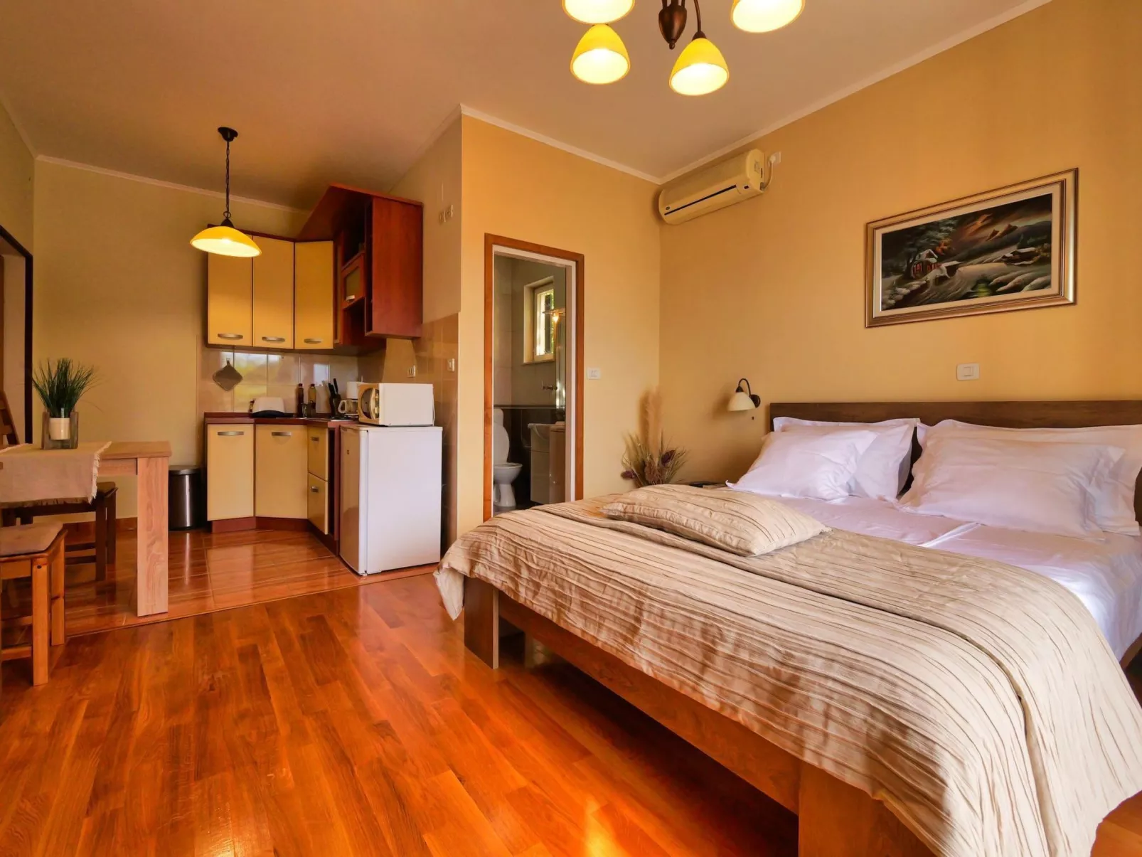 "Helena2" mit Blick auf das Wasser