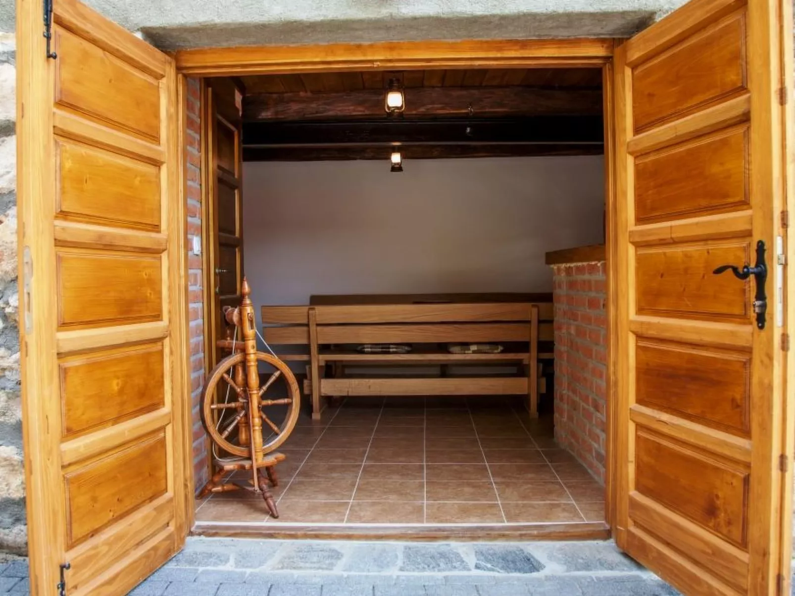 Für 4 Personen und 1 Kind in Tuhelj, Nordkroatien-Buiten