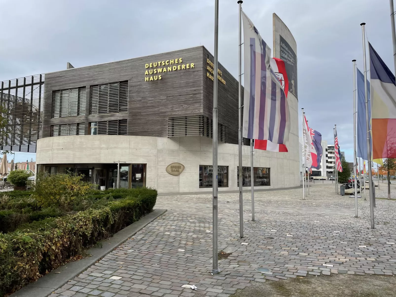 Zentrale Wohnung mit Klavier, Kunst und Design-Omgeving