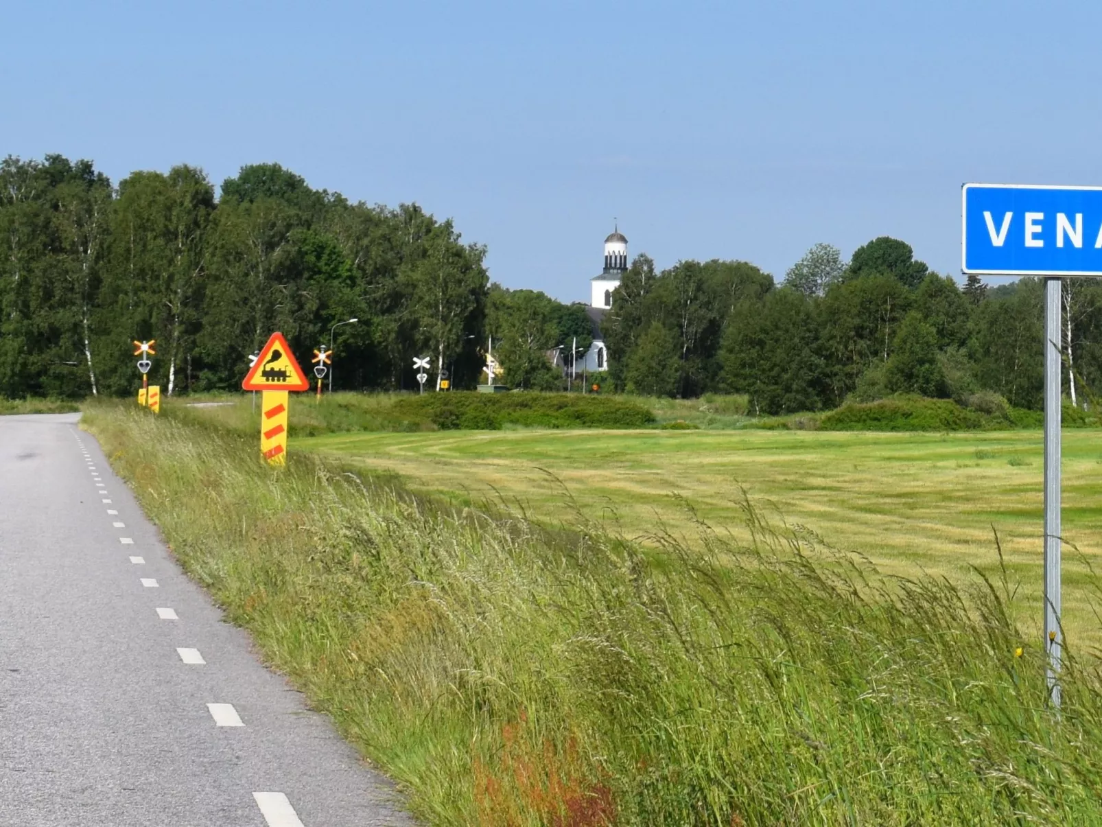 Typisch schwedisches Ferienhaus mit Garten-Buiten