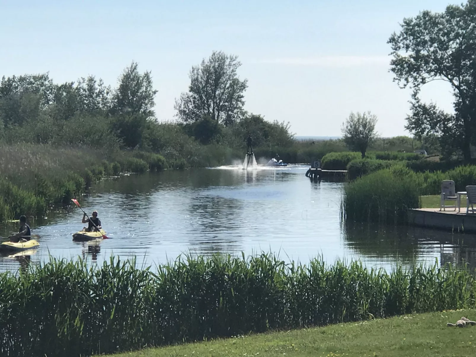 Modernes Ferienhaus mit Sauna und Whirlpool-Buiten
