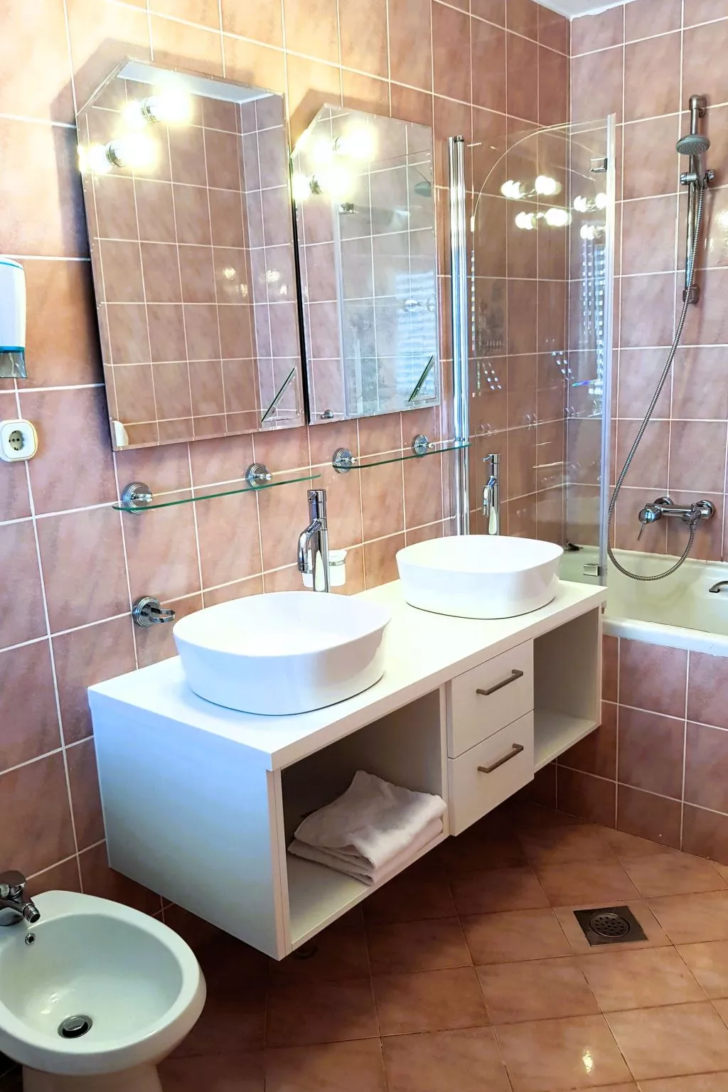 Tolle Wohnung in Drašnice mit Schönem Garten