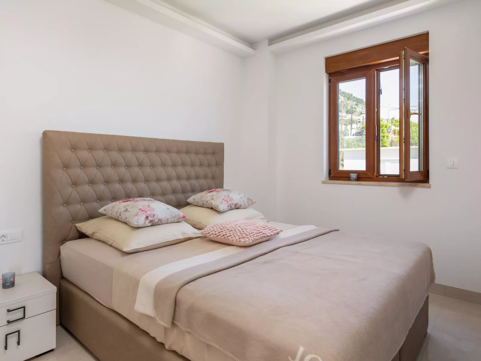 Stylisches Haus für 8 Personen und 4 Kinder-Binnen