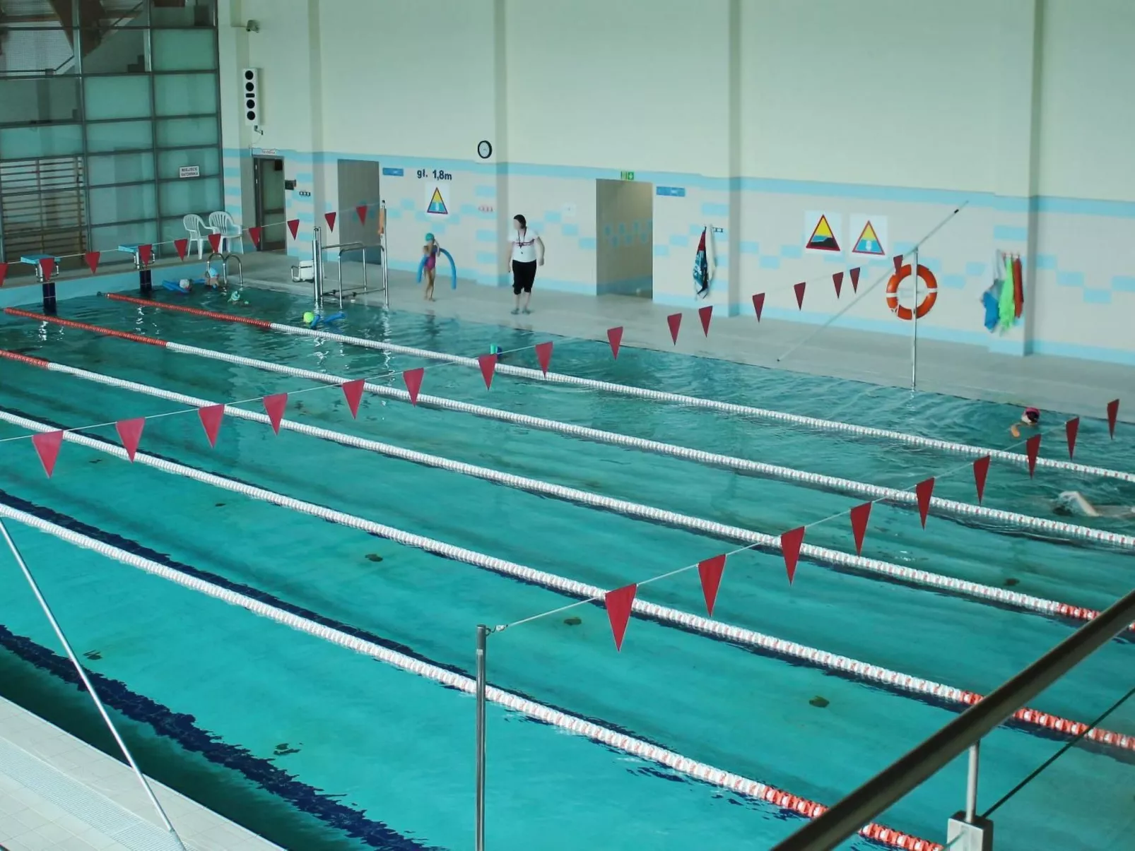 BESSERER PLATZ: Klassisches Warschau-Buiten