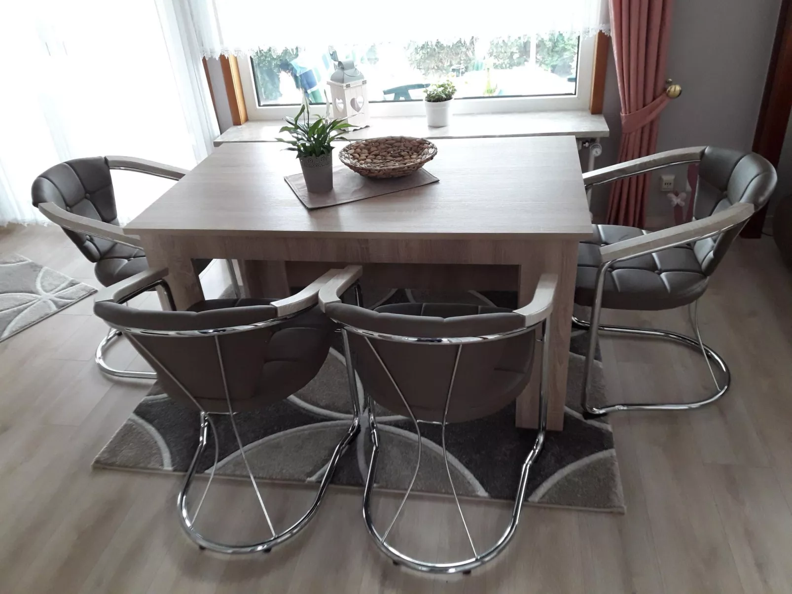 Mit Garten, Grill und Terrasse-Binnen