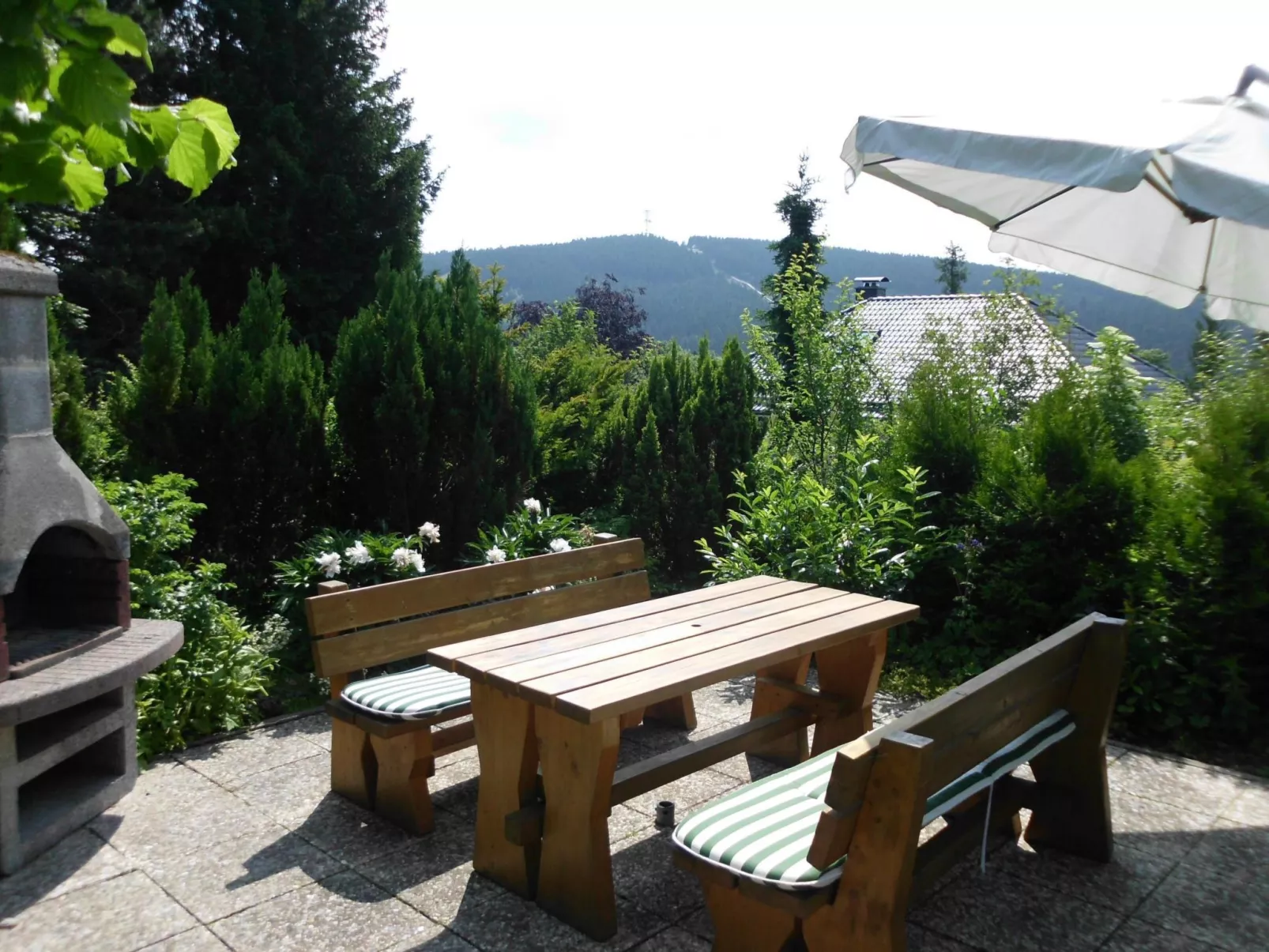 Großzügige Wohnung mit Bergblick im Haus Hopfe-Buiten