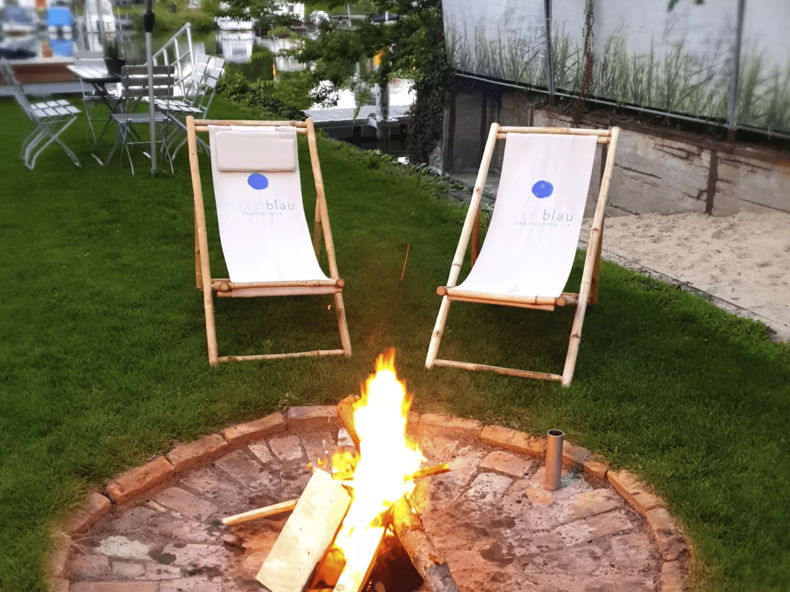 Appartement in Brandenburg An Der Havel mit Terrasse, Garten und Grill-Buiten