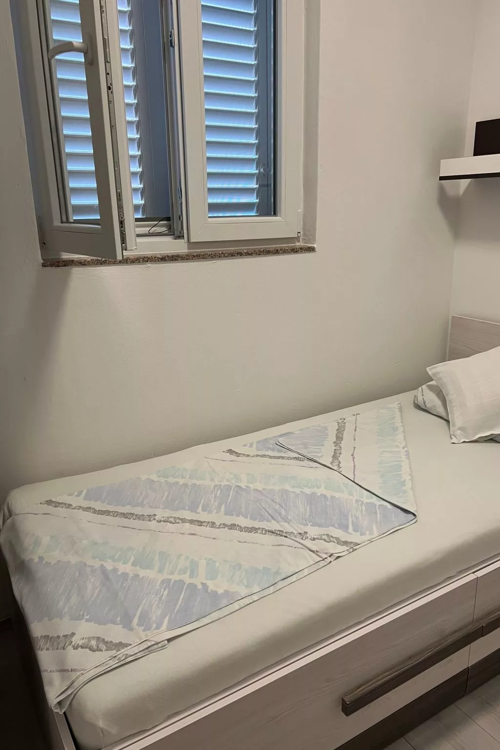 Modernes Ferienhaus in Dobropoljana mit Terrasse, Garten und Grill-Image-tags.info