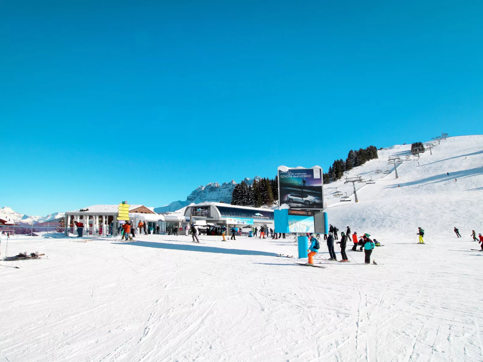 3 Zi FeWo App 23. Le Miroi an Skipiste-Omgeving