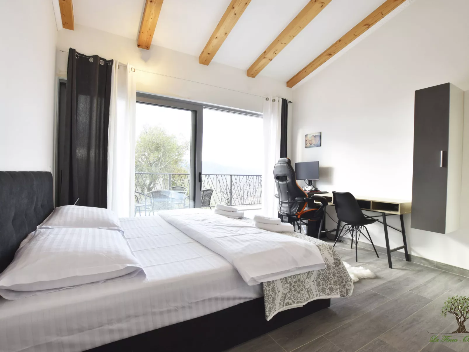 La Finca OliveTree-Image-tags.info