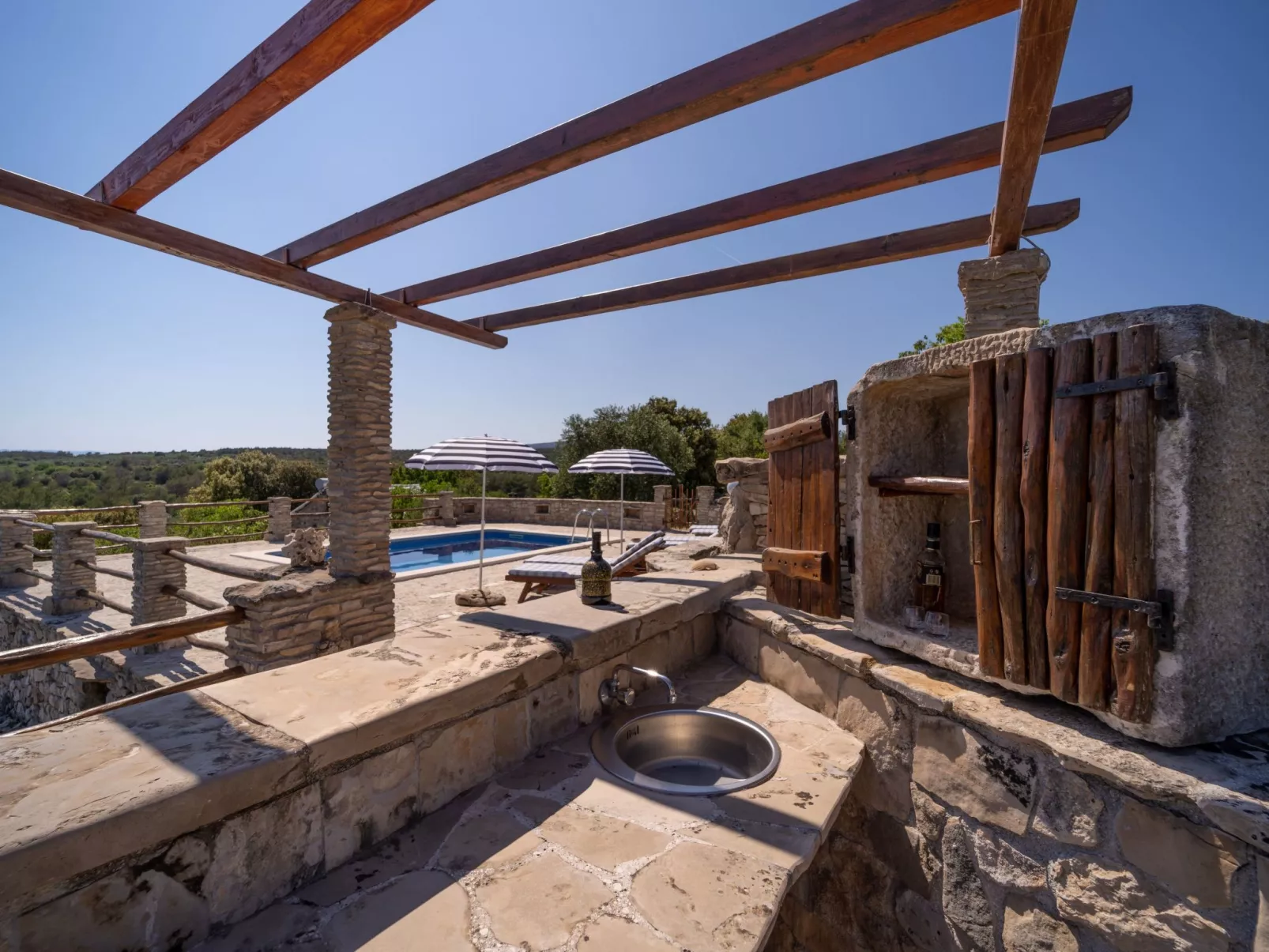 Ranch Visoka in Selca mit Panoramablick aufs Meer-Buiten