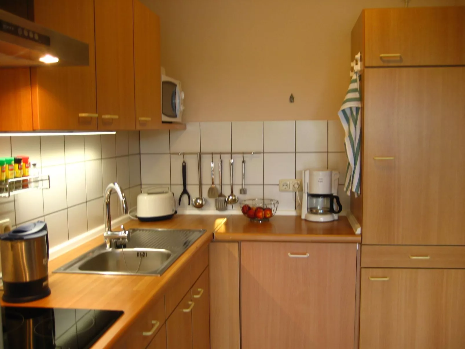 Emilia 53-Image-tags.info