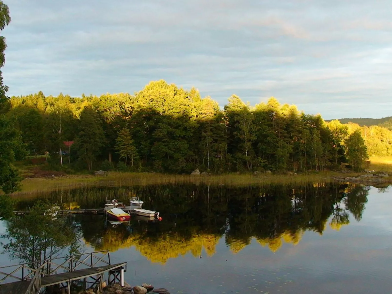 Schwedisches Glück, zwischen Wäldern und einem See-Buiten
