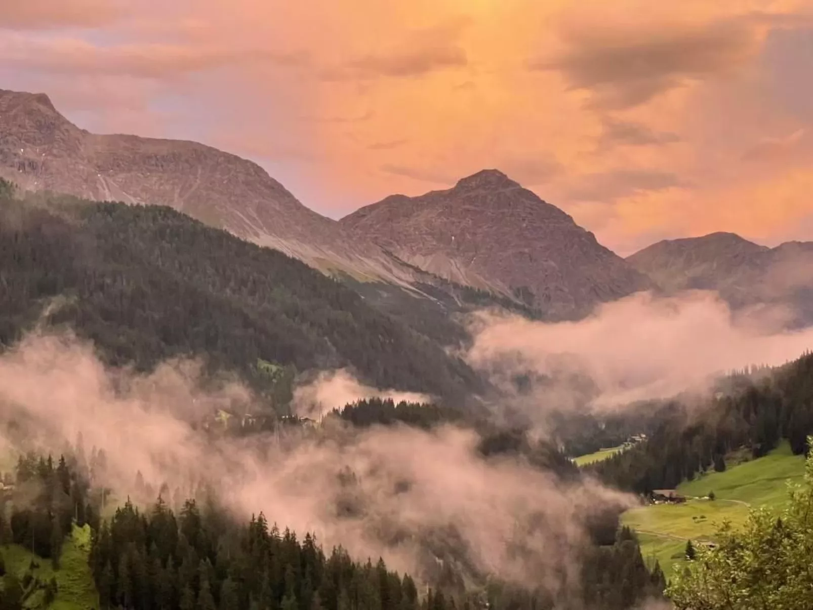 Cosey Family Chalet mit herrlichem Alpenblick