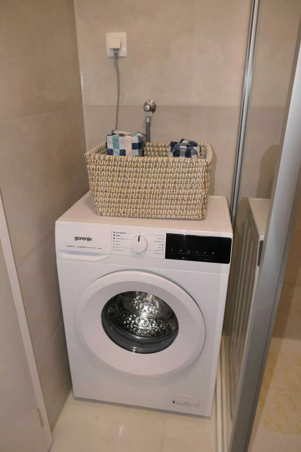 Wohnung "Torre" direkt am Wasser-Binnen