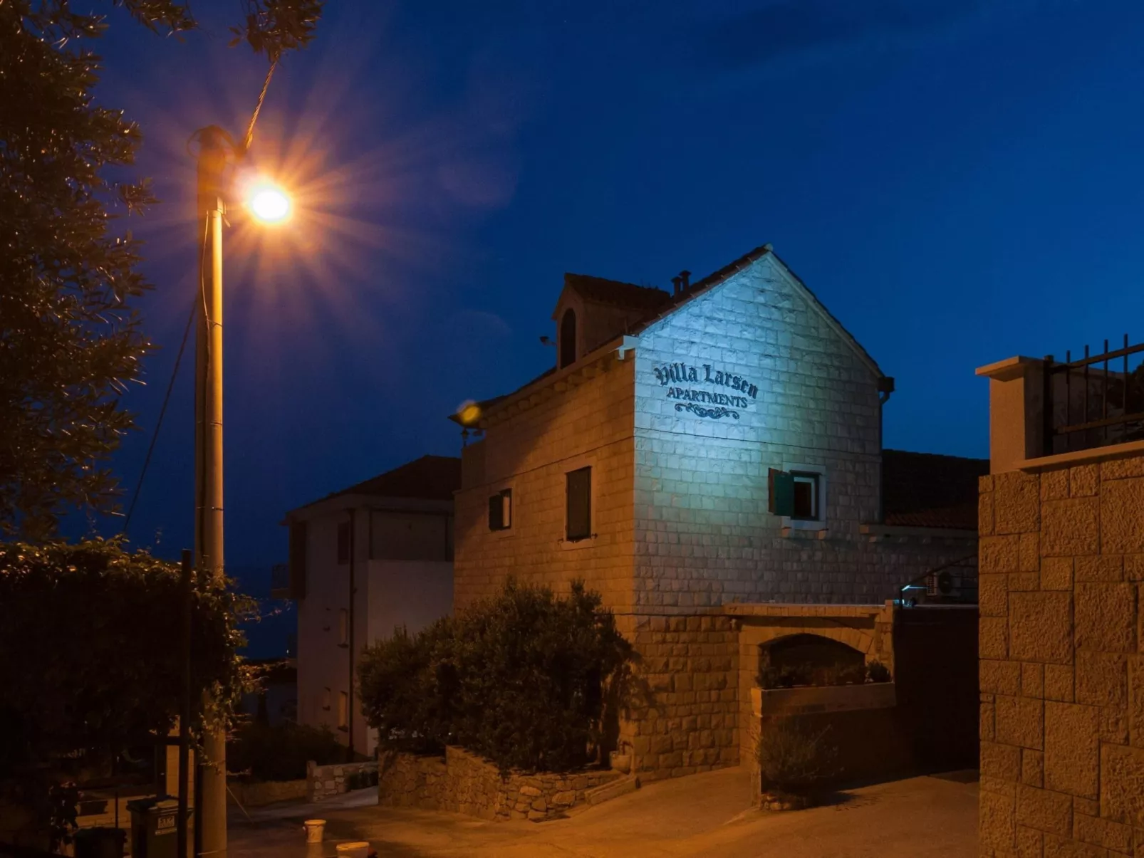 Kleine Wohnung in Omiš mit Privatem Balkon