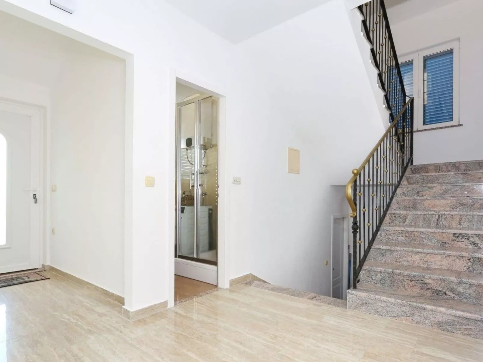 Haus am Strand in Zaton - TA Leut Agency-Binnen