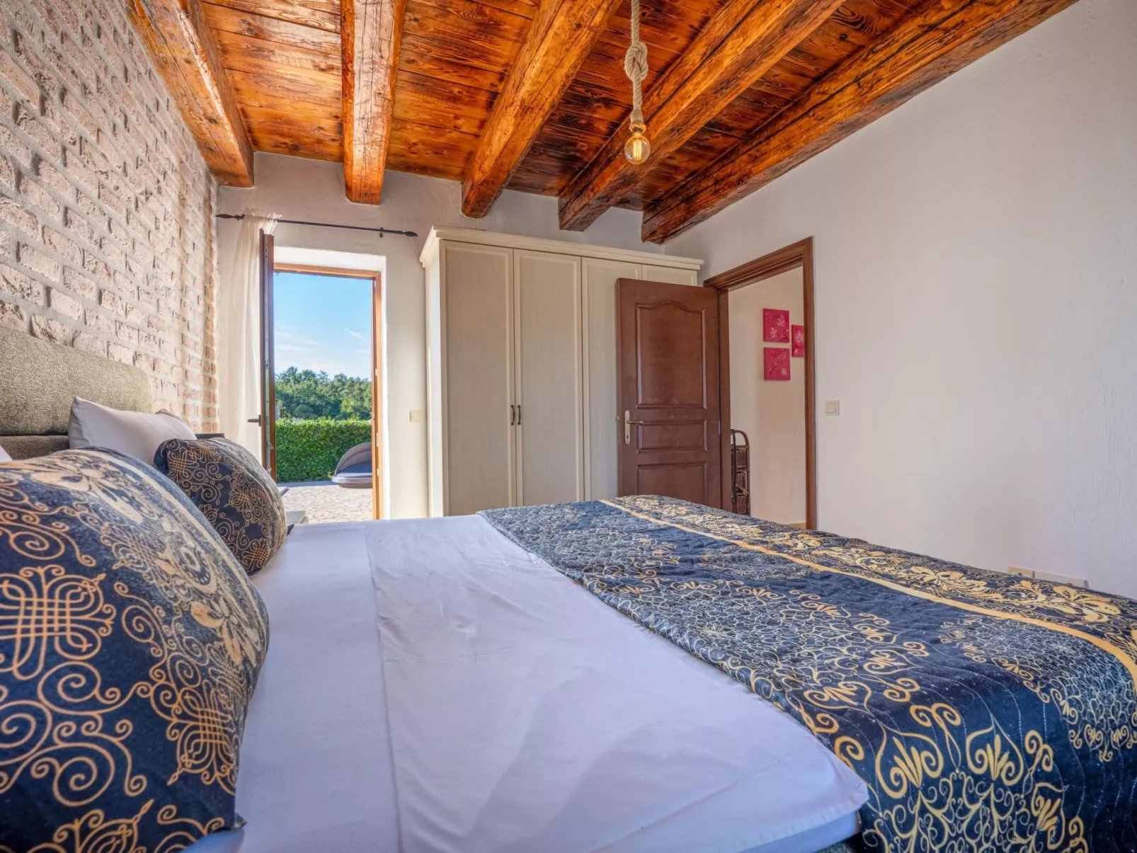 "Paradis 6" mit Whirlpool